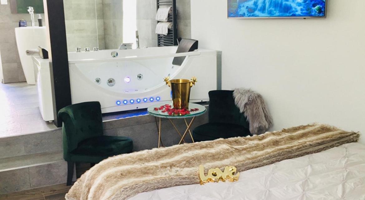 Amo Hotes Hotell Les Sorinières Eksteriør bilde
